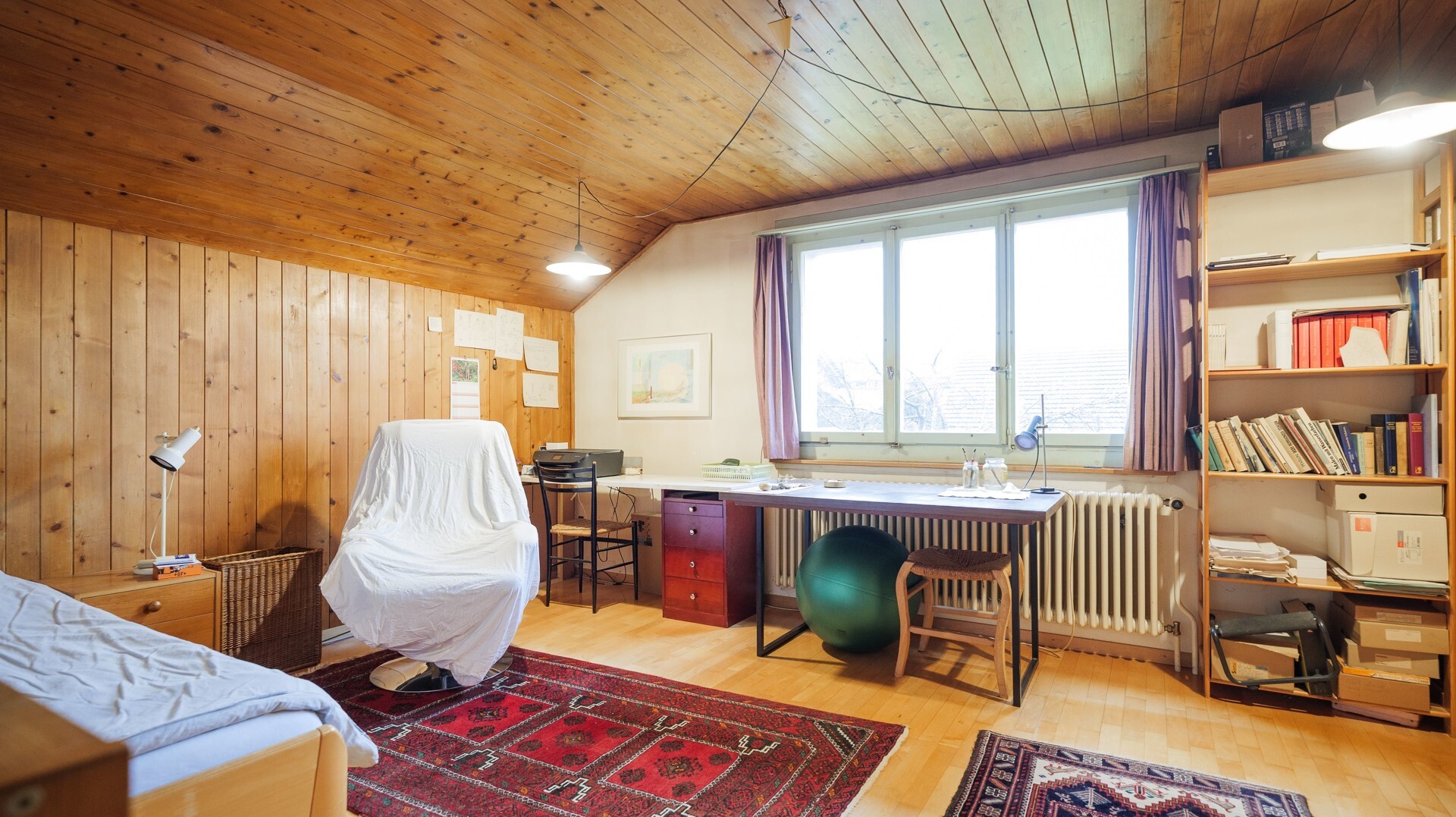 Detached 5.5-room house with charming garden and lots of potential - 10