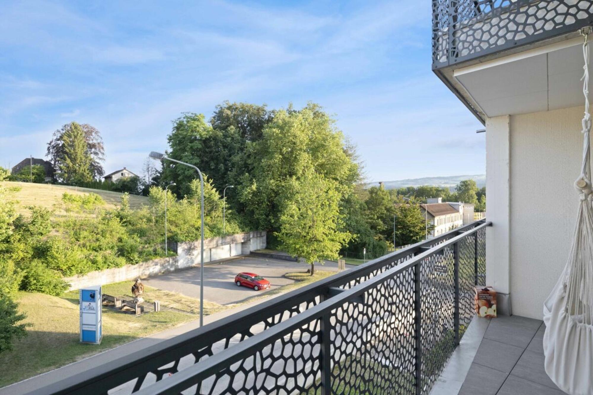 Comfort, class and charm: 5.5-room rooftop maisonette in Ottenbach - 0