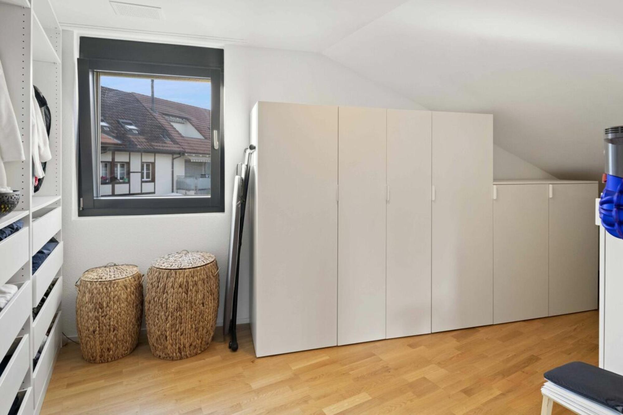Comfort, class and charm: 5.5-room rooftop maisonette in Ottenbach - 7