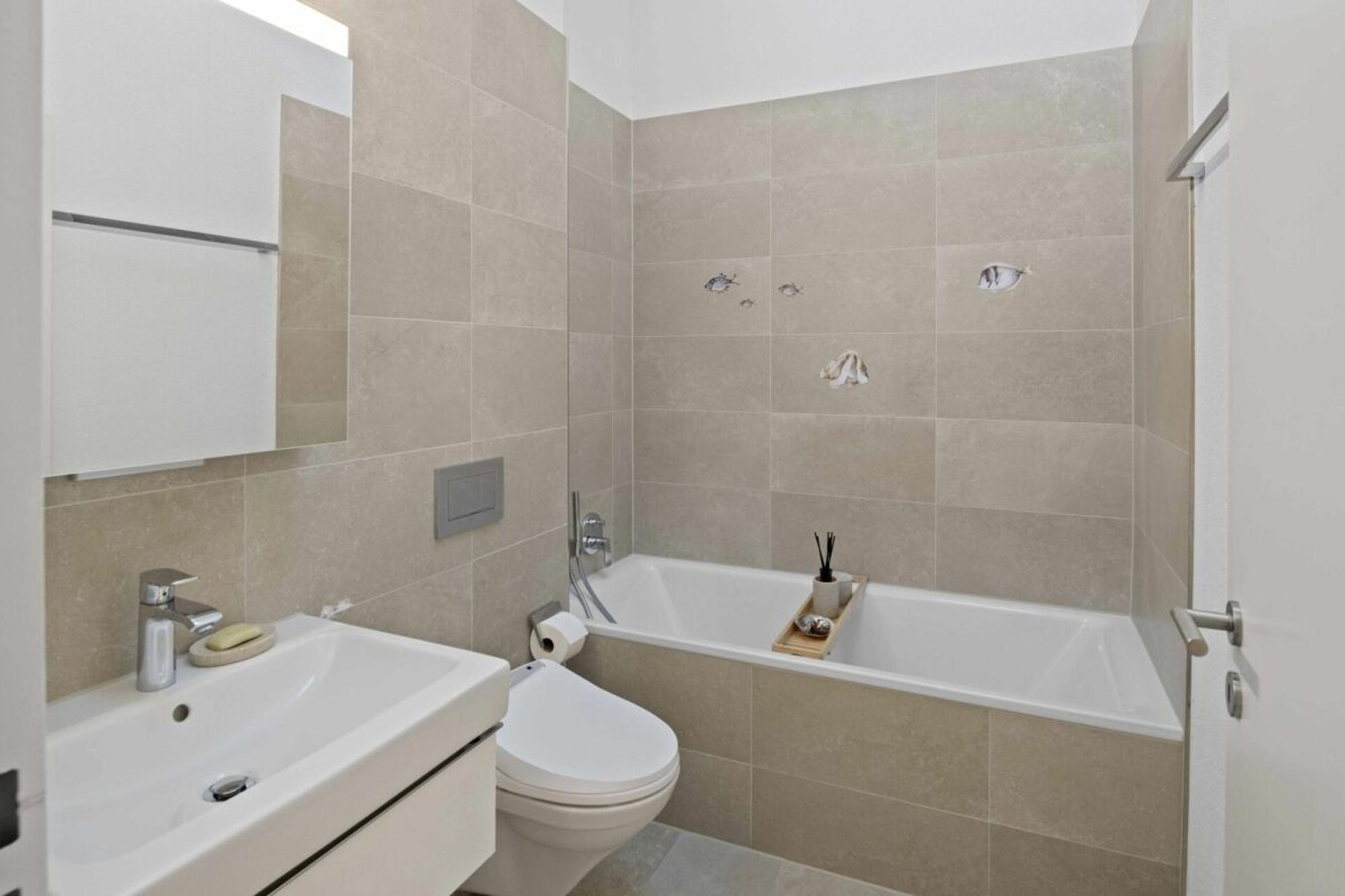 Comfort, class and charm: 5.5-room rooftop maisonette in Ottenbach - 10