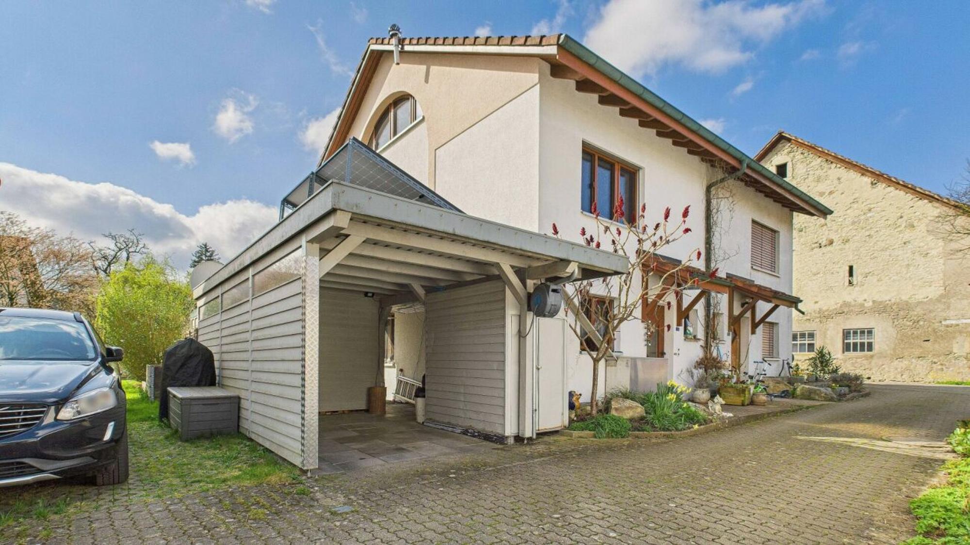 Charming apartment building in the heart of Beromünste - 2