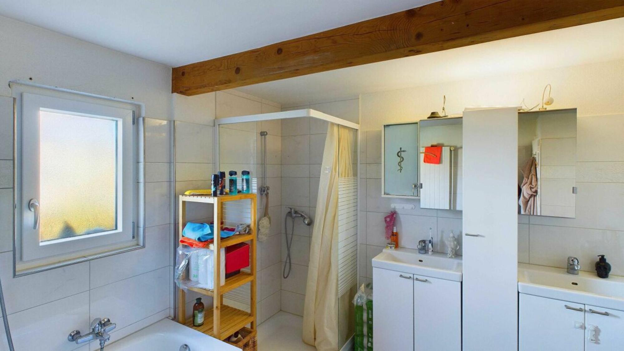 Charming Detached Home with Guest Apartment and Great Potential - 7