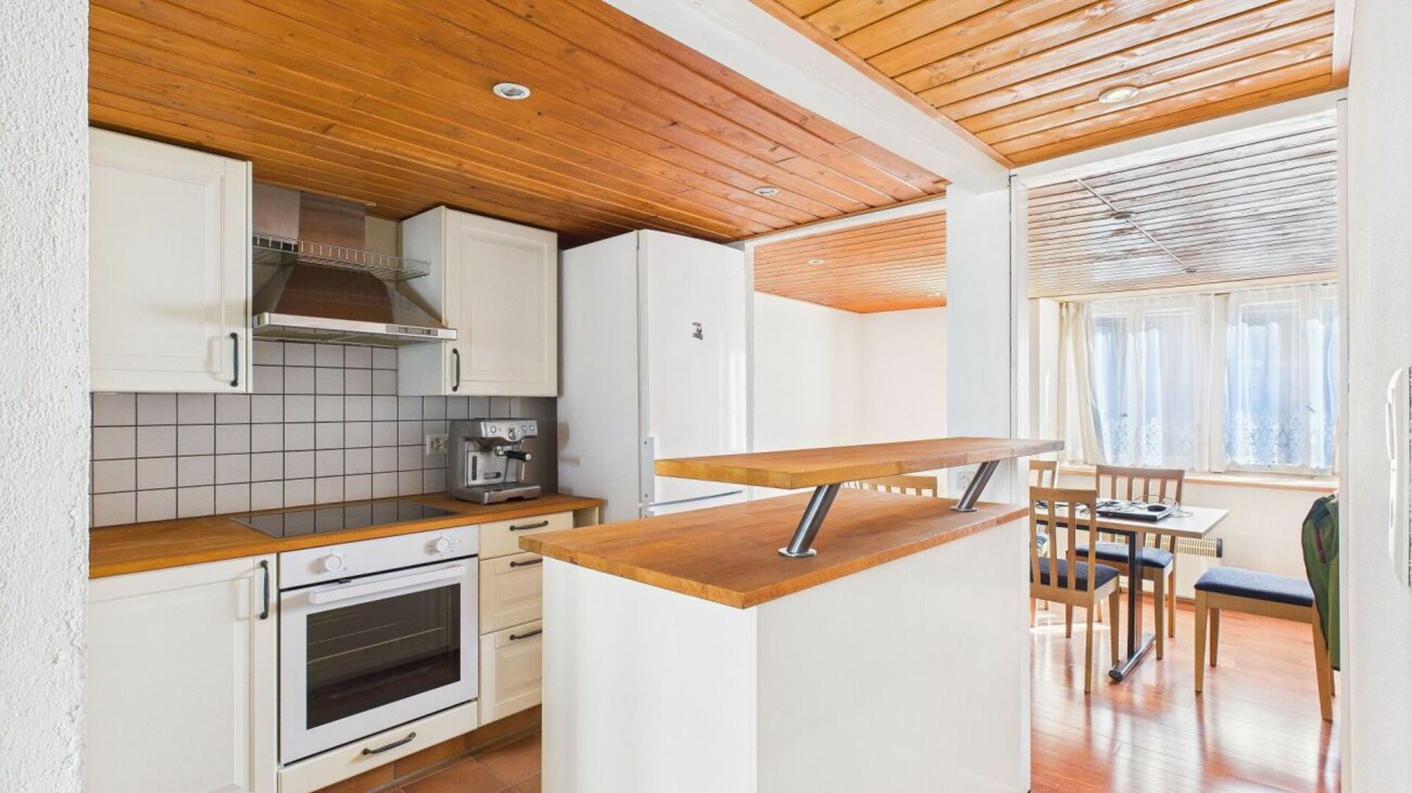 Your Dream Home to Shape – Detached House with Expansion Potential - 0