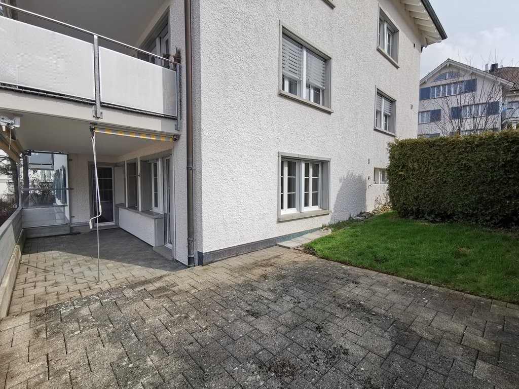 Geräumige 4.5 Zimmer Wohnung mit Terrasse - 10
