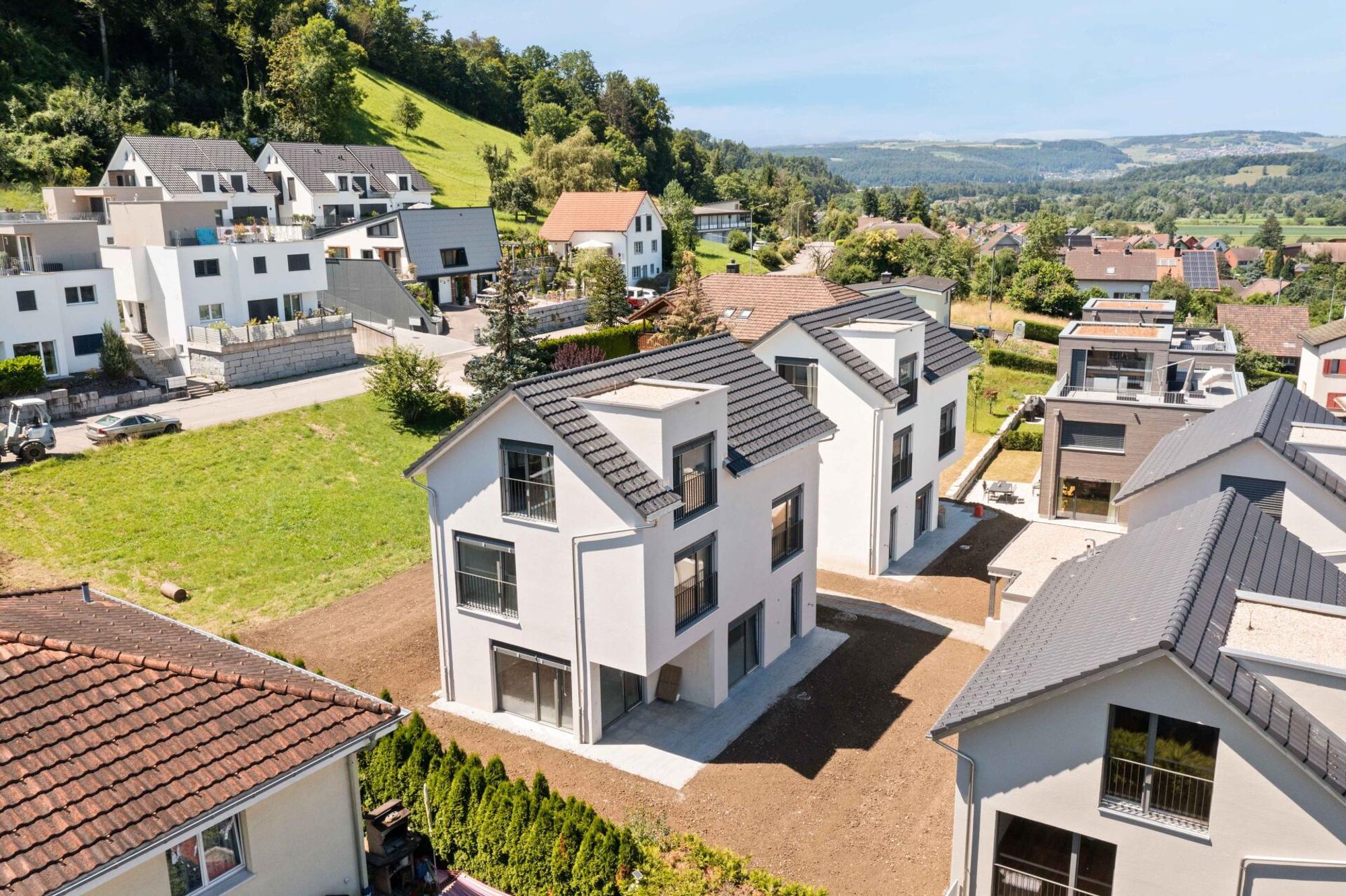 Elegance meets nature: high-quality detached houses in Rietheim - 0