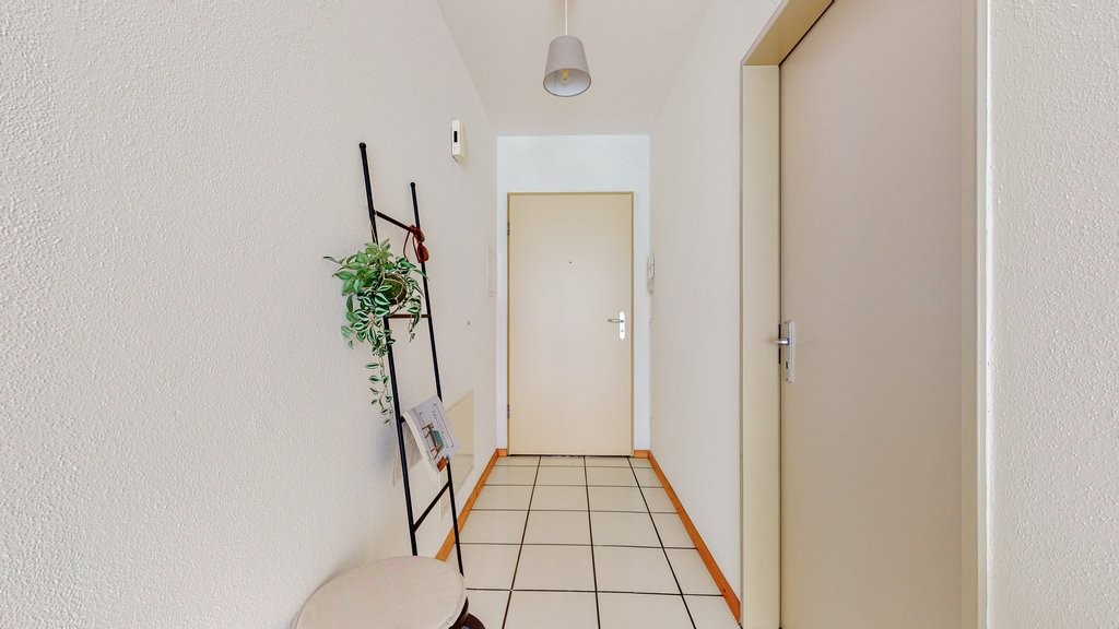 Cercasi subentrante per grazioso 4.5 locali - quartiere Vergiò - 5