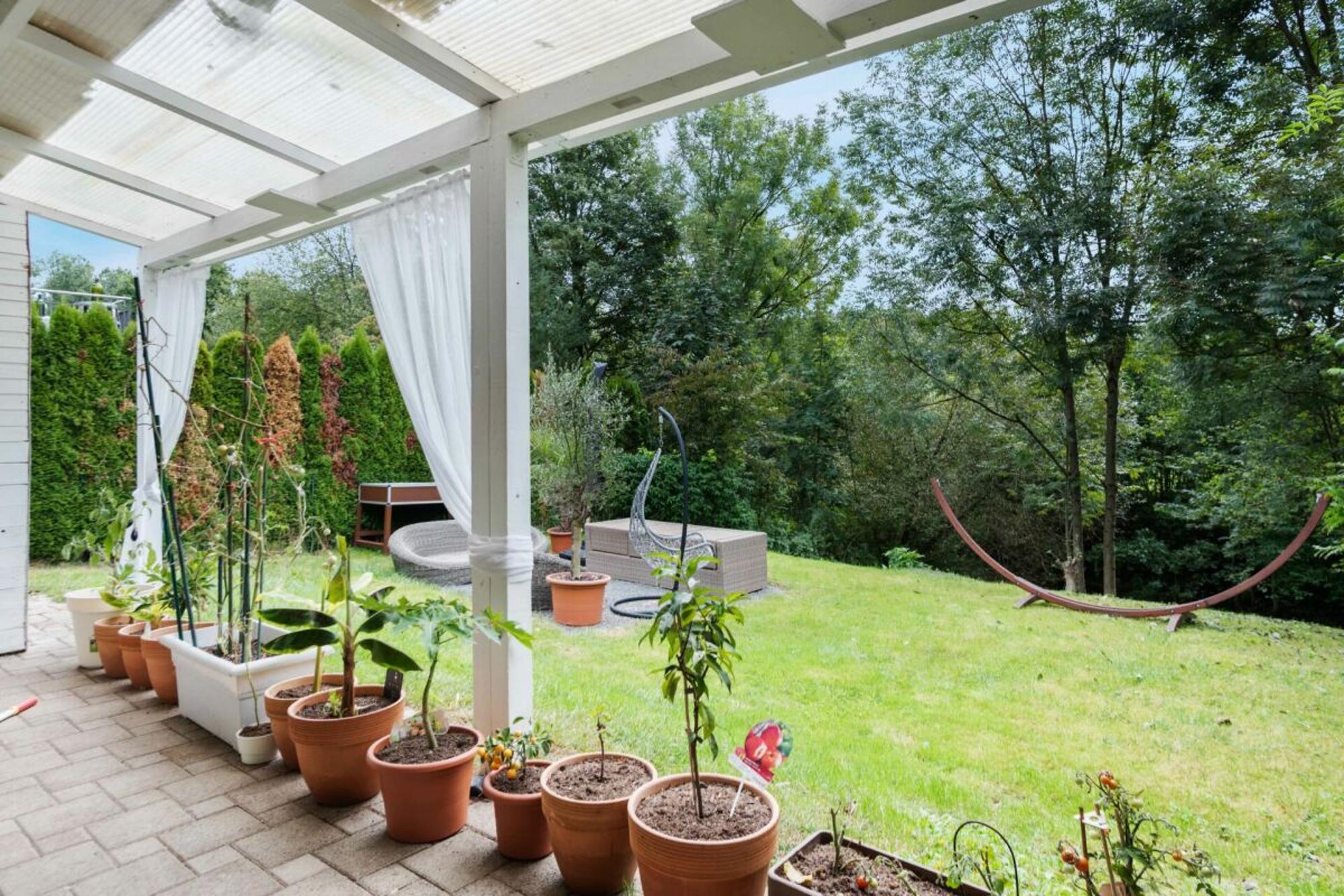 Charming semi-detached house with garden and garage in a quiet location in Matzingen - 3