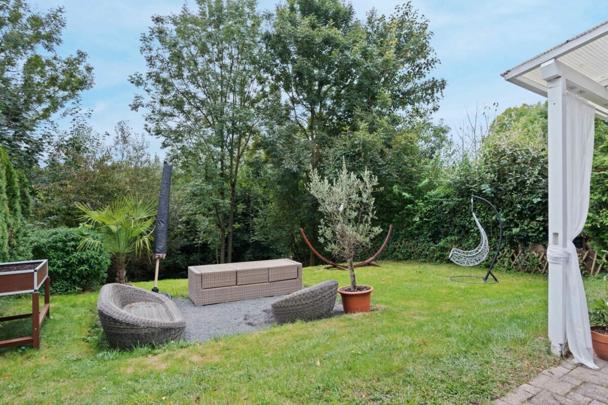 Charming semi-detached house with garden and garage in a quiet location in Matzingen - 1