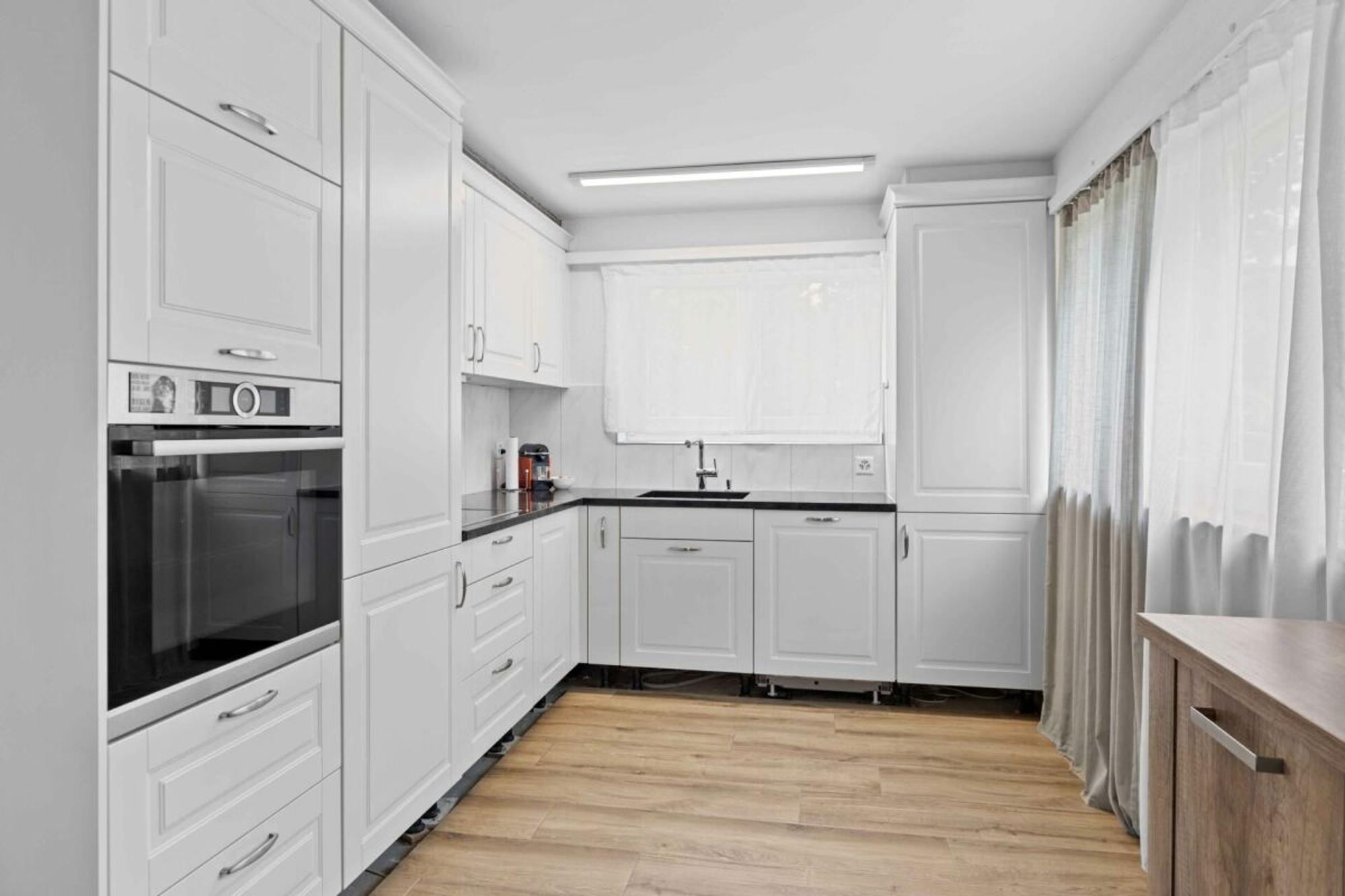 Charming semi-detached house with garden and garage in a quiet location in Matzingen - 6