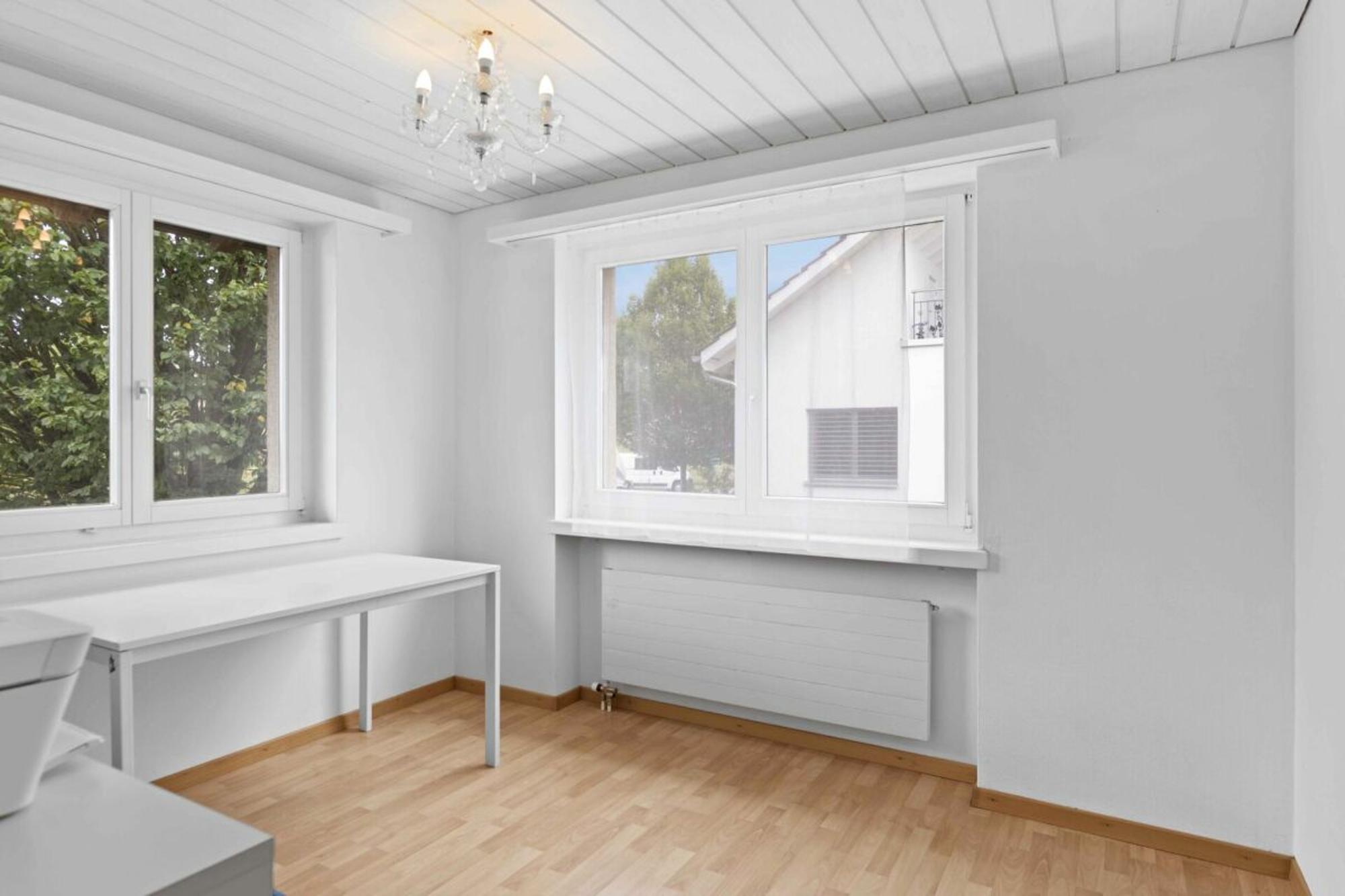 Charming semi-detached house with garden and garage in a quiet location in Matzingen - 8