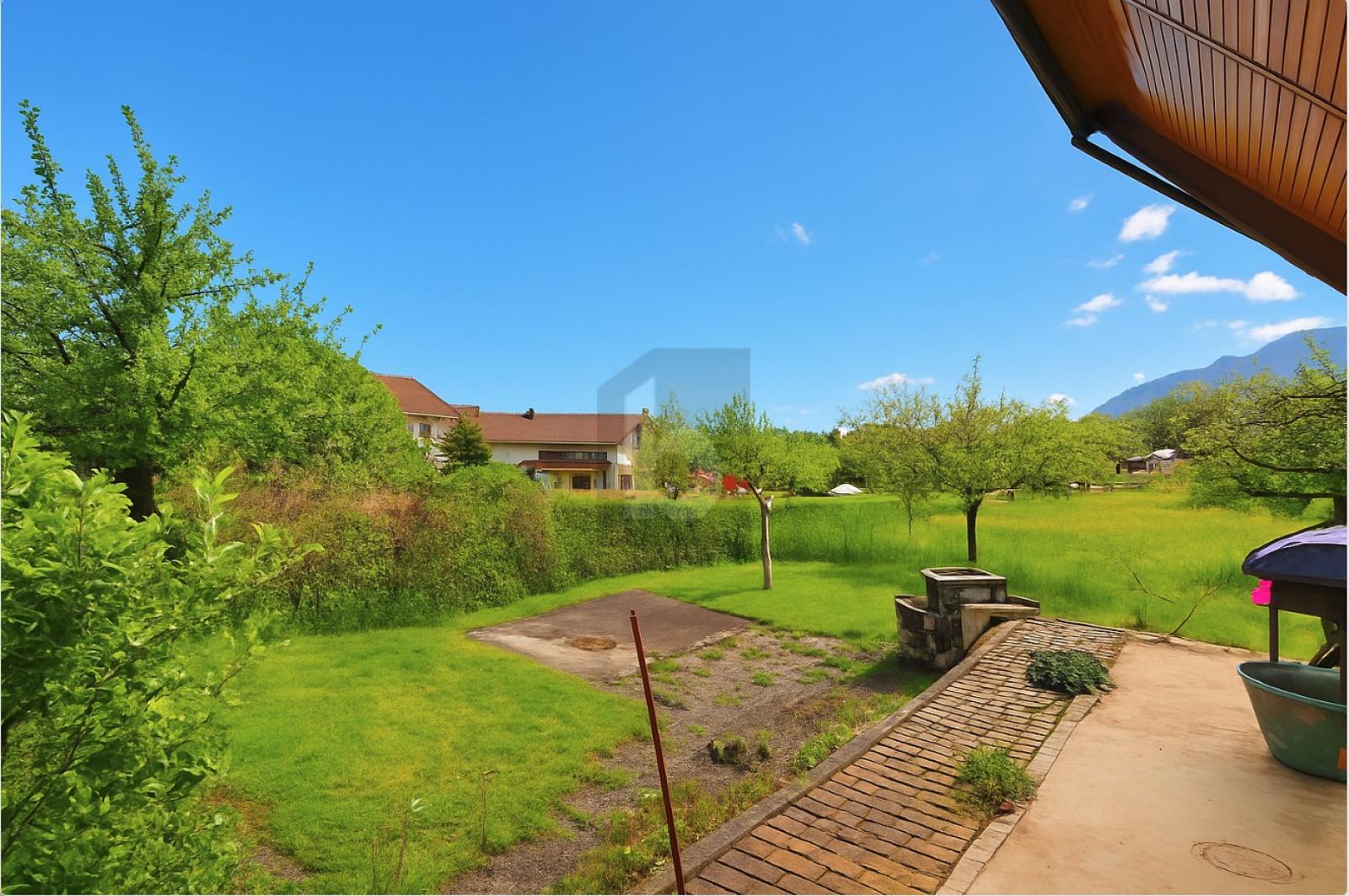 RUHIG UND GEMÜTLICH, MIT GARTEN UND SITZPLATZ - 0