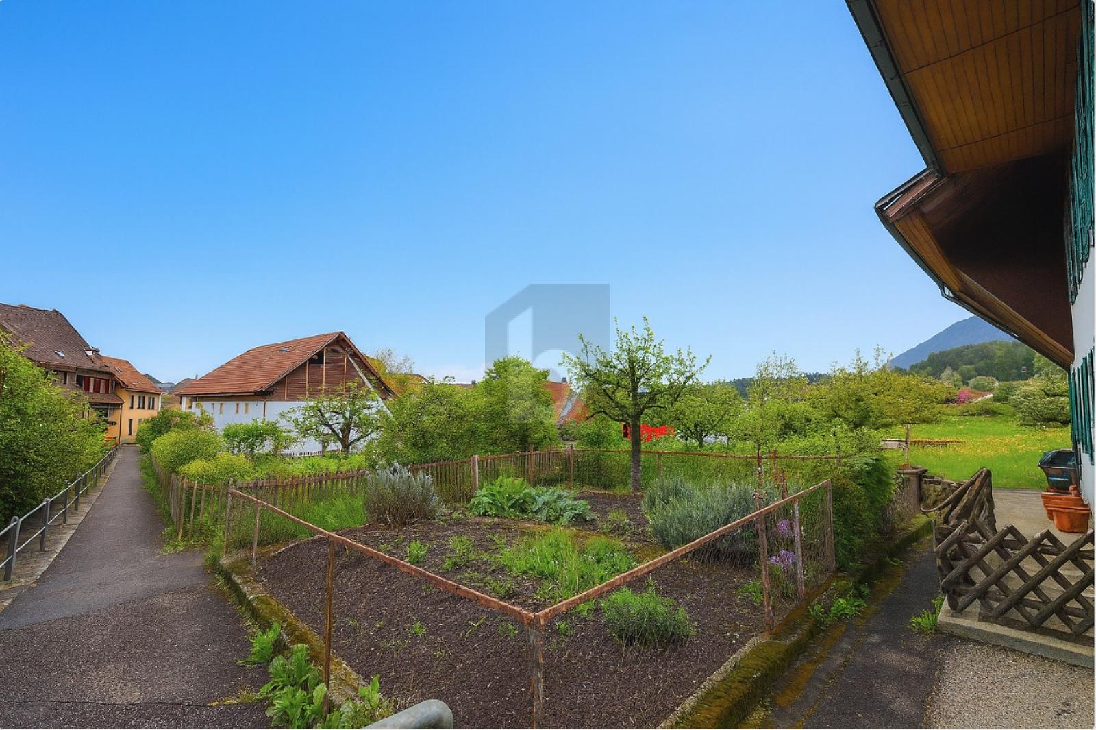 RUHIG UND GEMÜTLICH, MIT GARTEN UND SITZPLATZ - 4