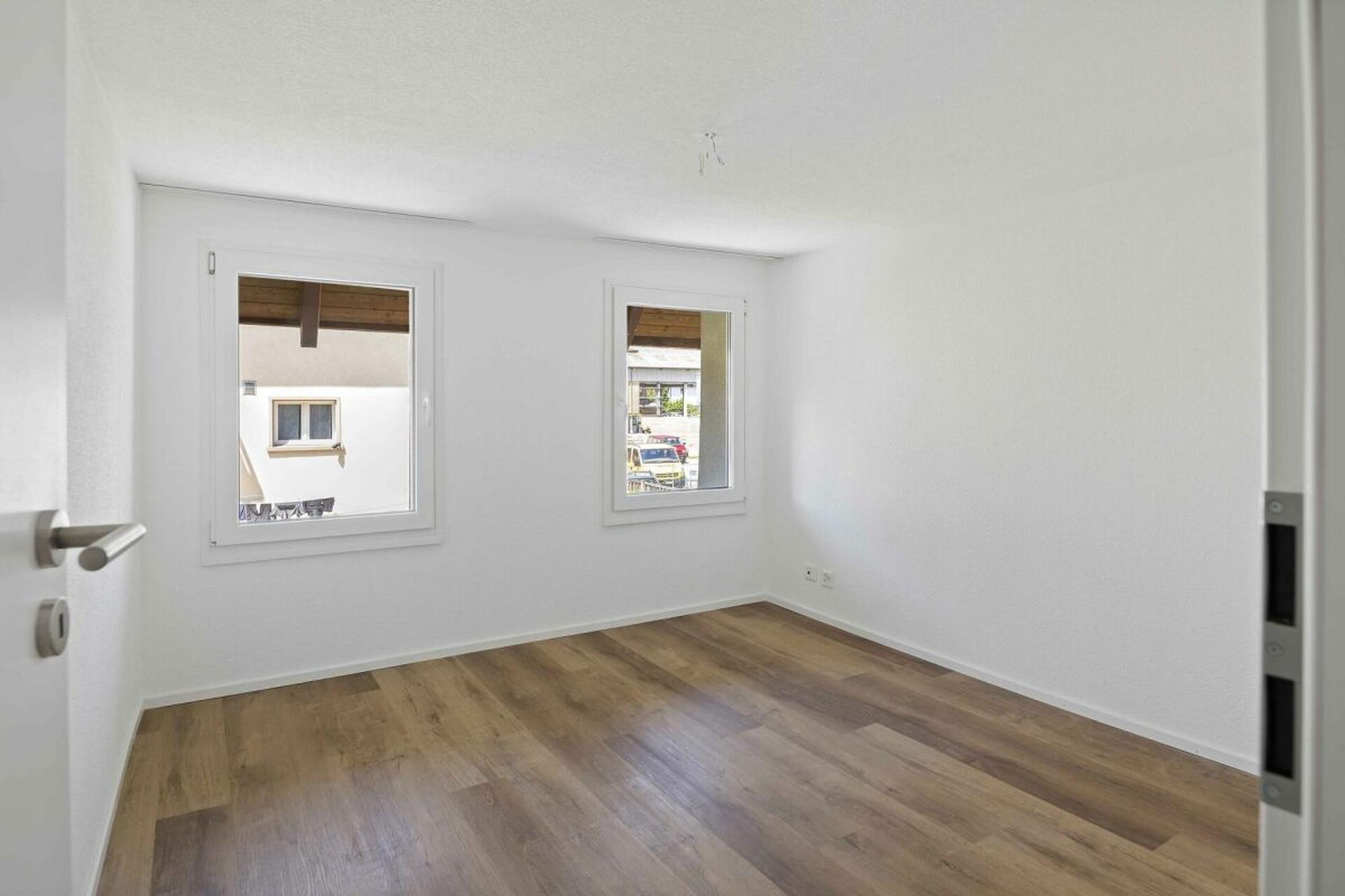 High-quality renovated semi-detached house in Wohlen - 6