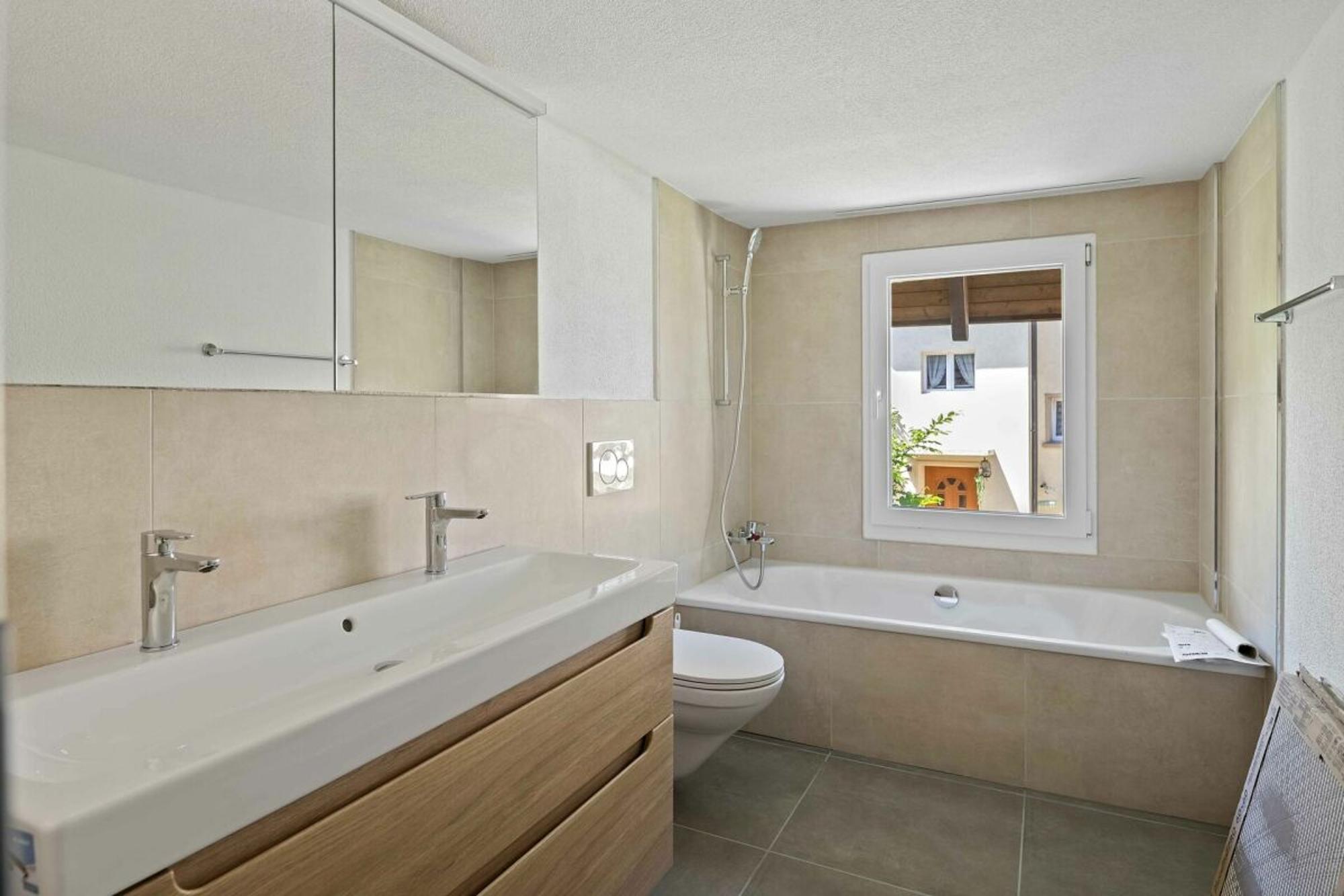 High-quality renovated semi-detached house in Wohlen - 5