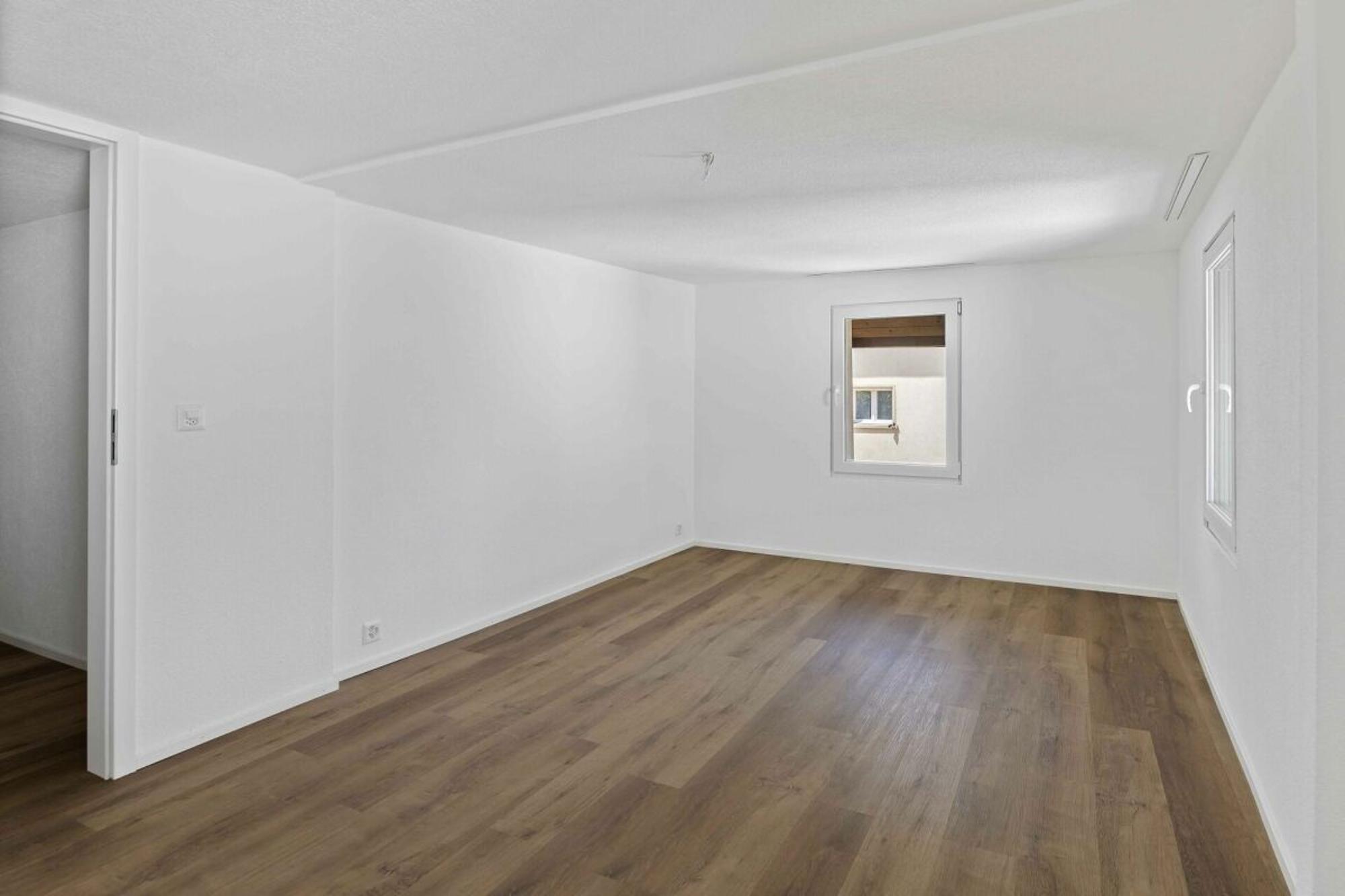 High-quality renovated semi-detached house in Wohlen - 3