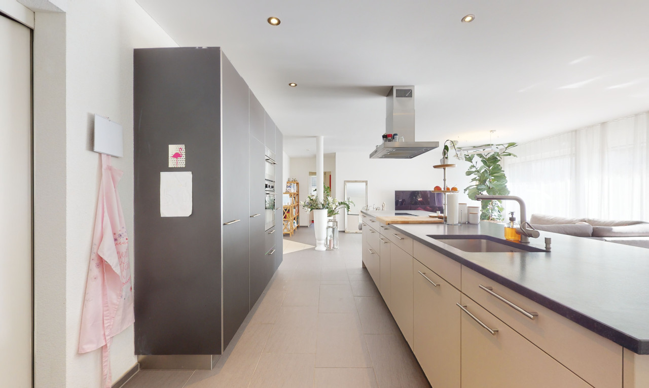 Modernes 5.5-Zimmer-Reiheneckhaus mit Garten an bevorzugter Lage - 0