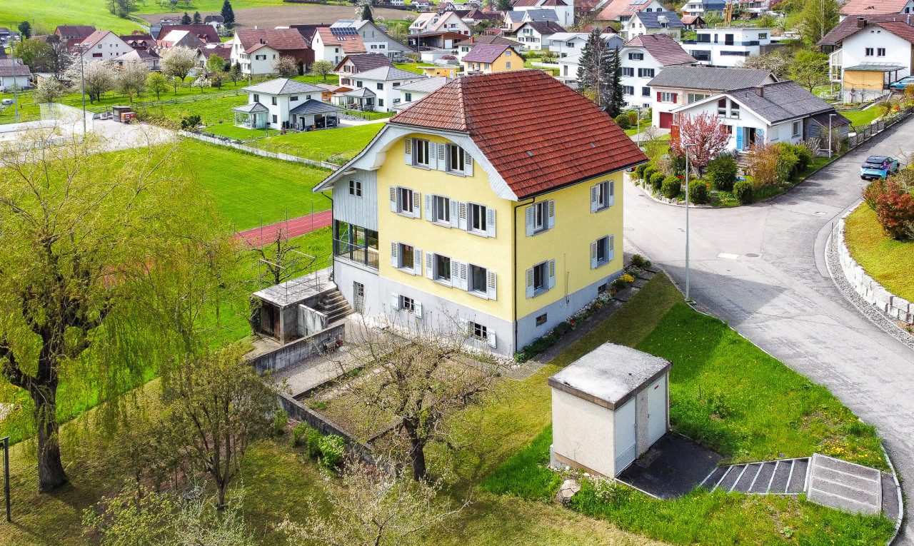 Wohnen im Naturpark Thal! Tolles 2-Familienhaus mit viel Umschwung - 11