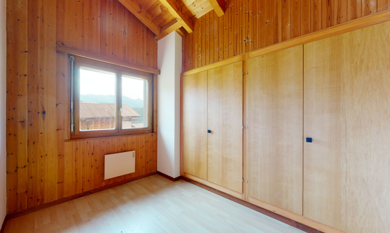 Charmantes Eckreihenhaus mit atemberaubendem Bergblick - 7