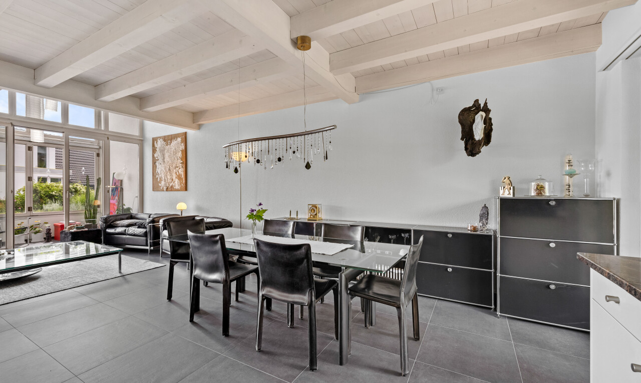 Two-Family House with Studio in a Central Location in Orpund near Biel - 8
