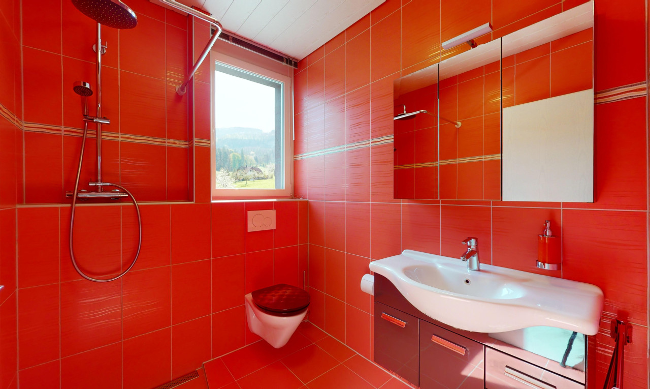 Charmantes Einfamilienhaus mit traumhafter Aussicht und grossem Garten - 11