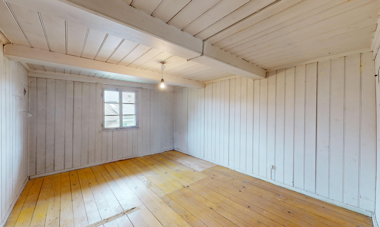 Renovationsbedürtiges 4-Zimmer Reiheneckhaus - 8
