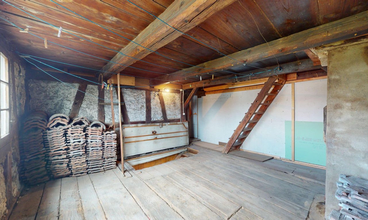 Renovationsbedürtiges 4-Zimmer Reiheneckhaus - 9