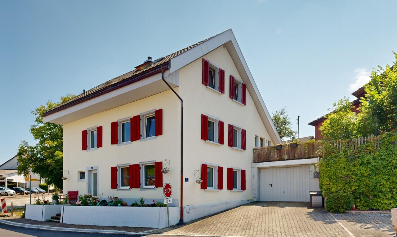 Einfamilienhaus mit grosszügigem Garten und Einliegerwohnung - 2