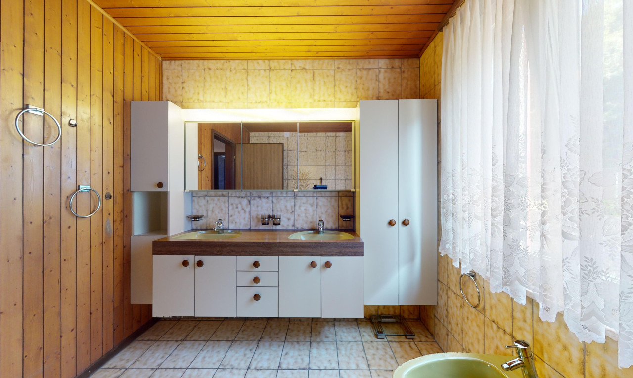 Zentral gelegenes 9.5-Zimmer Einfamilienhaus mit viel Potential - 9