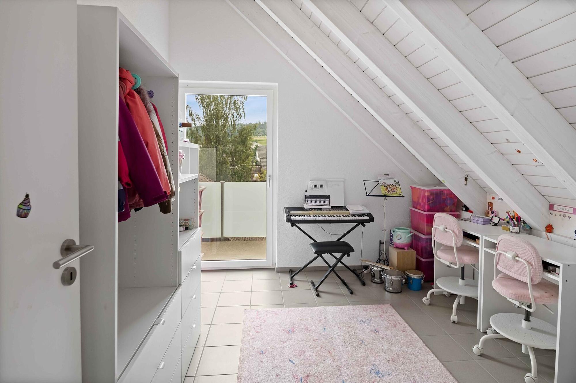Unique opportunity: terraced family home with beautiful views - 7