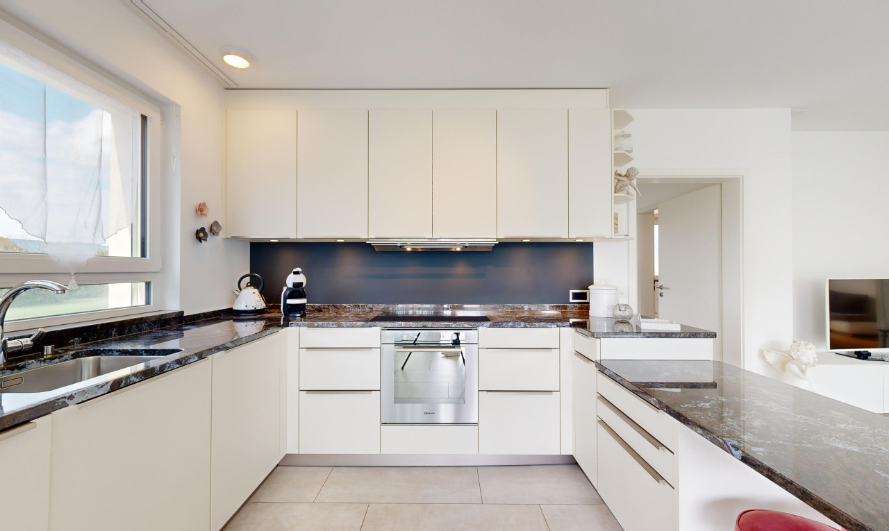 Moderne 3.5-Zimmer-Wohnung mit grossem Wintergarten und Balkon - 2