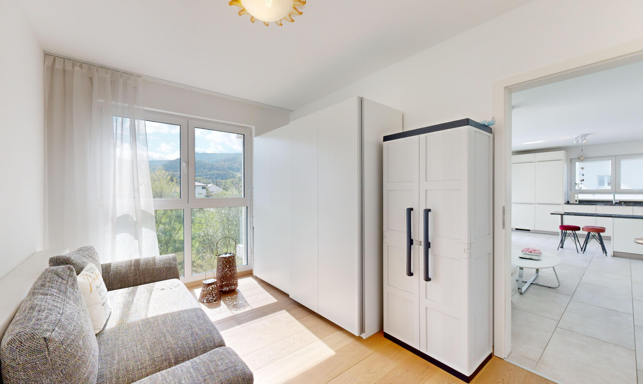 Moderne 3.5-Zimmer-Wohnung mit grossem Wintergarten und Balkon - 6
