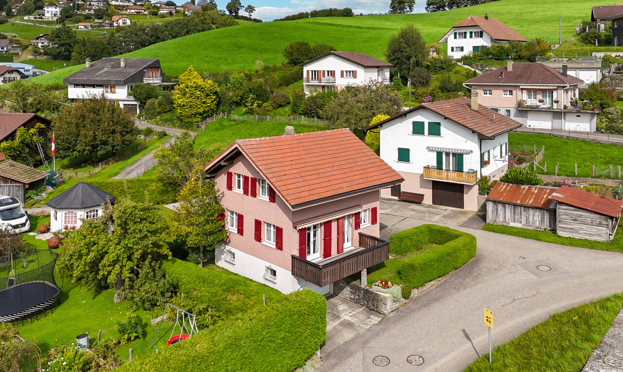 Ihr freistehendes Chalet mit Garten in Plasselb - 1