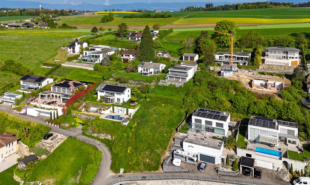 Vom Architekten entworfene Villa mit Panoramablick auf den See und die - 8
