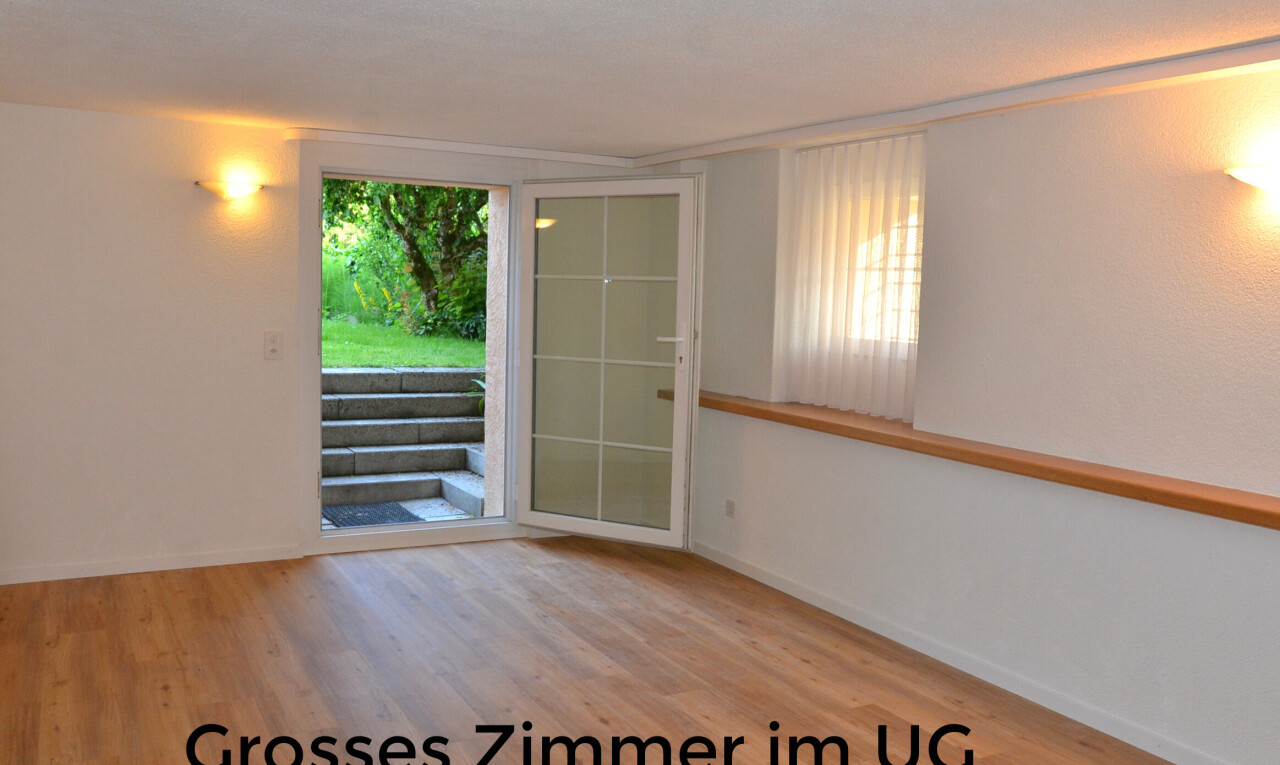 Alleinstehendes Landhaus mit viel Platz, grossem Atelier und viel Land - 8