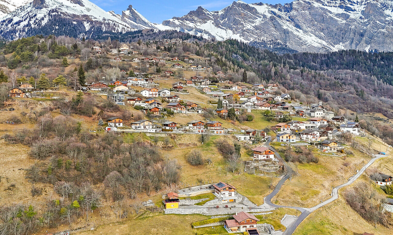 Zwei bebaubare Grundstücke in Leytron – Einzigartige Gelegenheit - 0