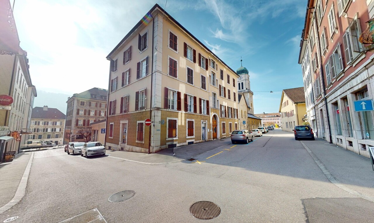 Schöne gemischte Liegenschaft im Herzen von St-Imier mit guter Rendite - 3