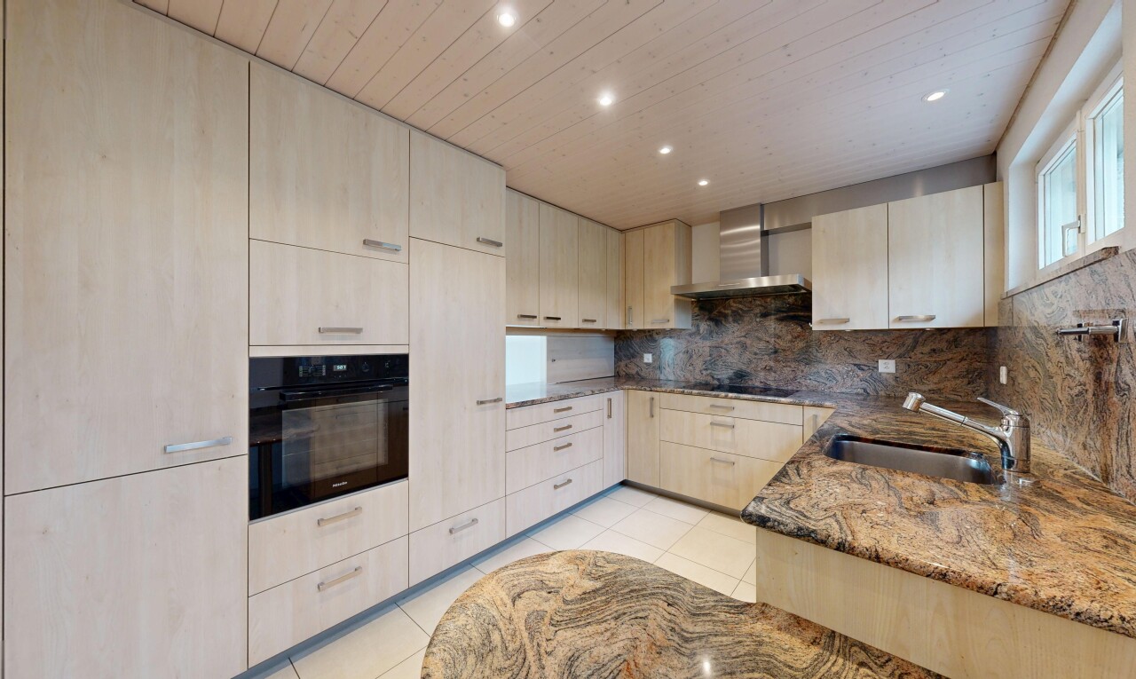 Family-Friendly Terraced House with Garden in Oberwil BL - 7