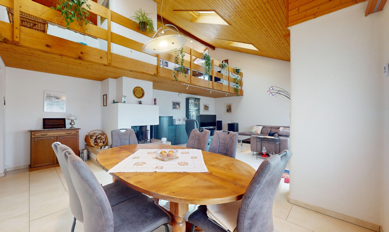Helle Galeriewohnung mit Balkon - 1