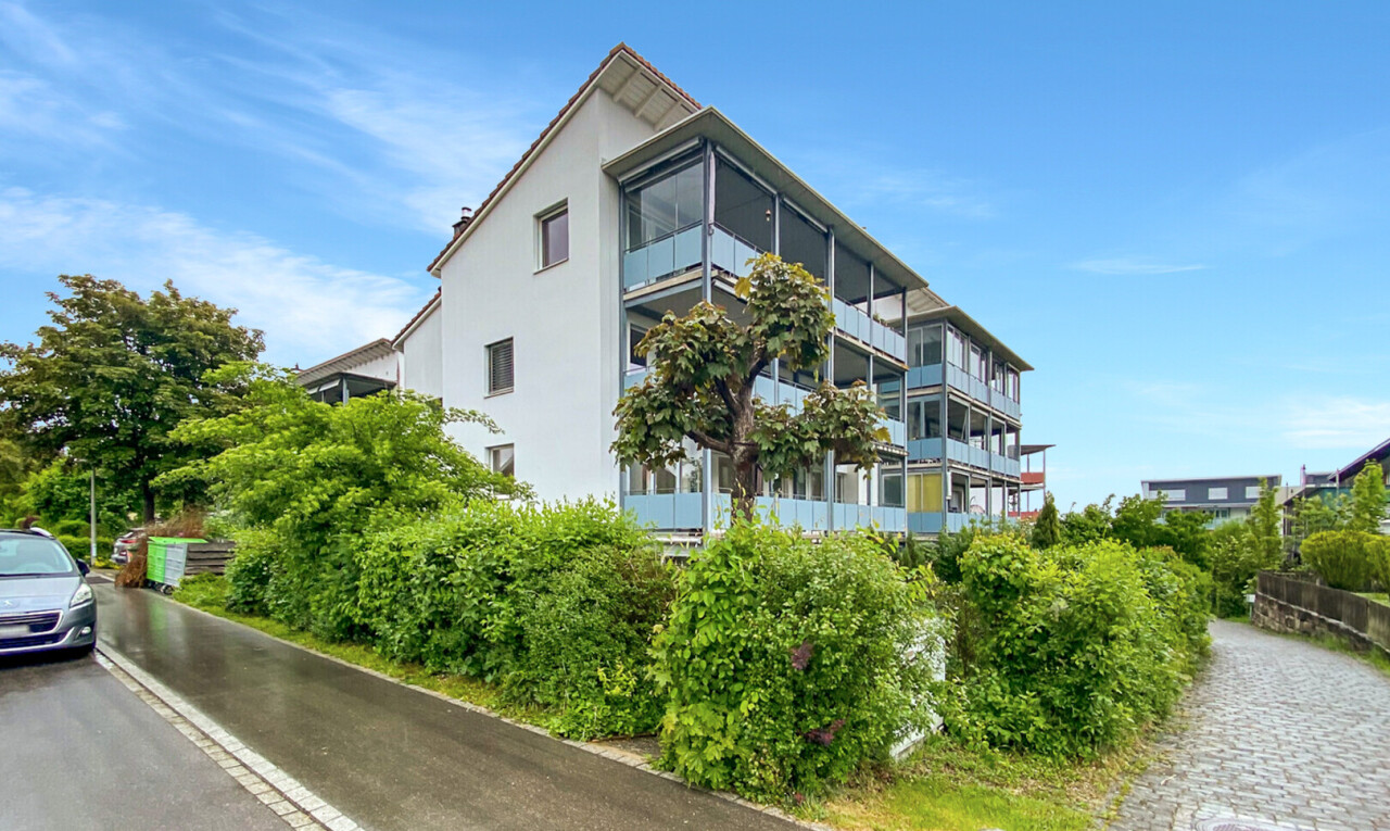 4.5-Zimmer Wohnung mit hellem Wohnambiente und 25 m2 grossem Balkon - 2