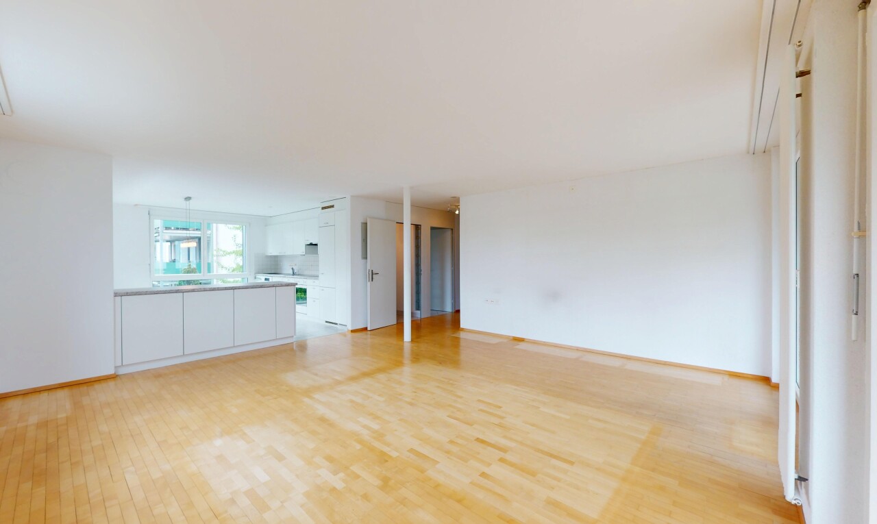 4.5-Zimmer Wohnung mit hellem Wohnambiente und 25 m2 grossem Balkon - 3