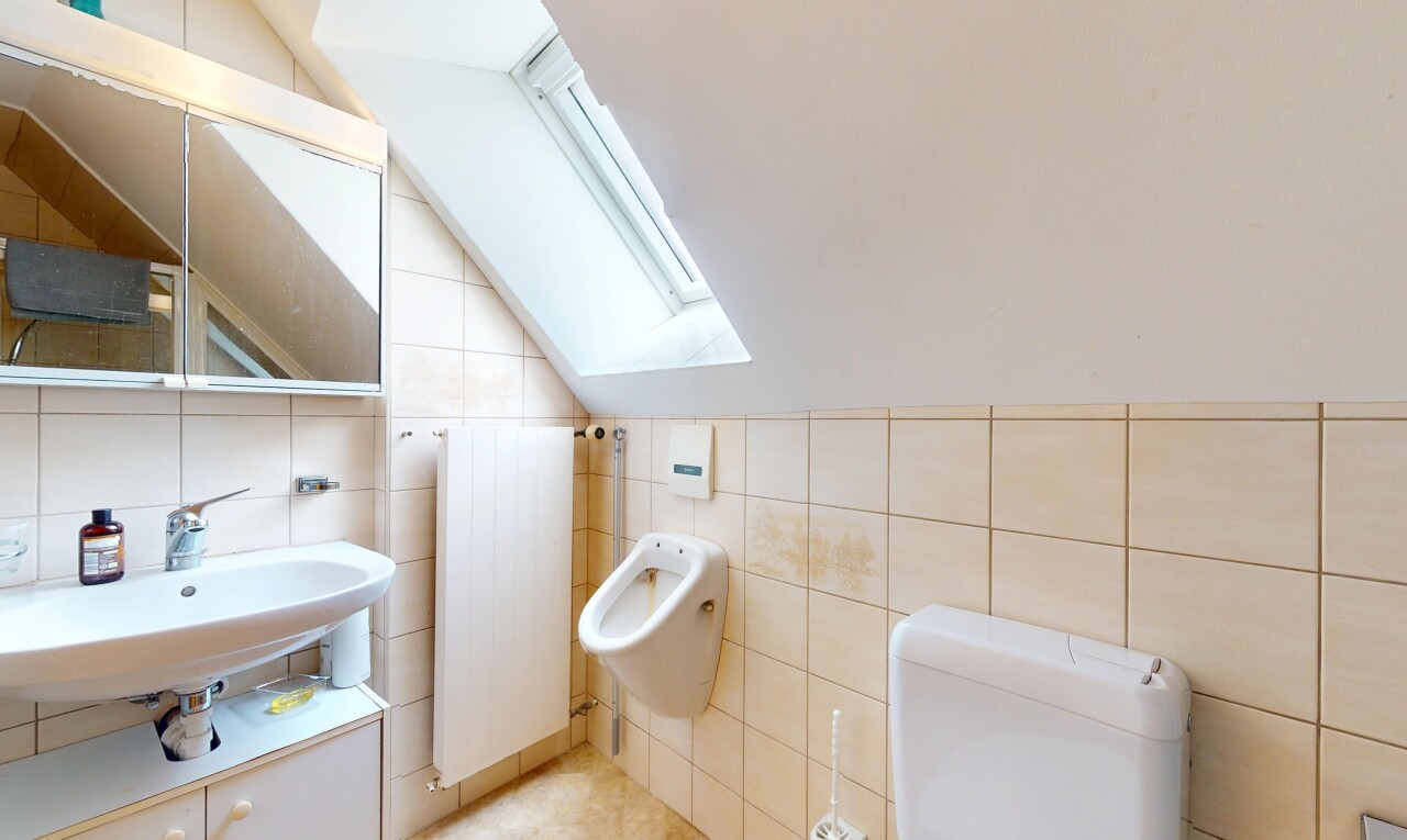Ihr neues Zuhause! Grosses Potenzial an ruhiger Lage - 11