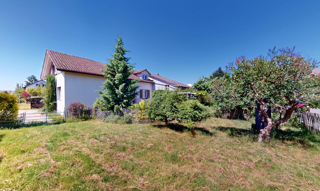 6.5-Zimmer Einfamilienhaus mit sonnigem Garten und viel Potential - 4
