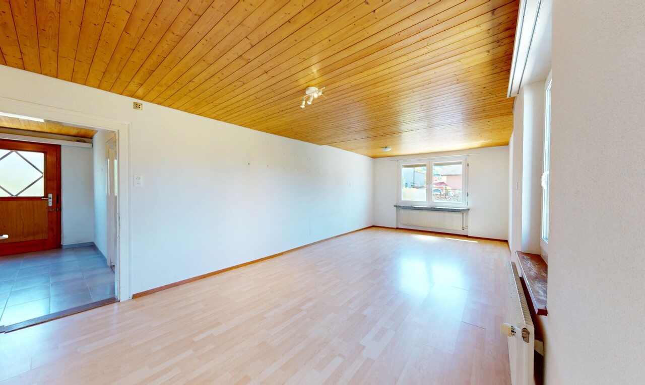 6.5-Zimmer Einfamilienhaus mit sonnigem Garten und viel Potential - 9