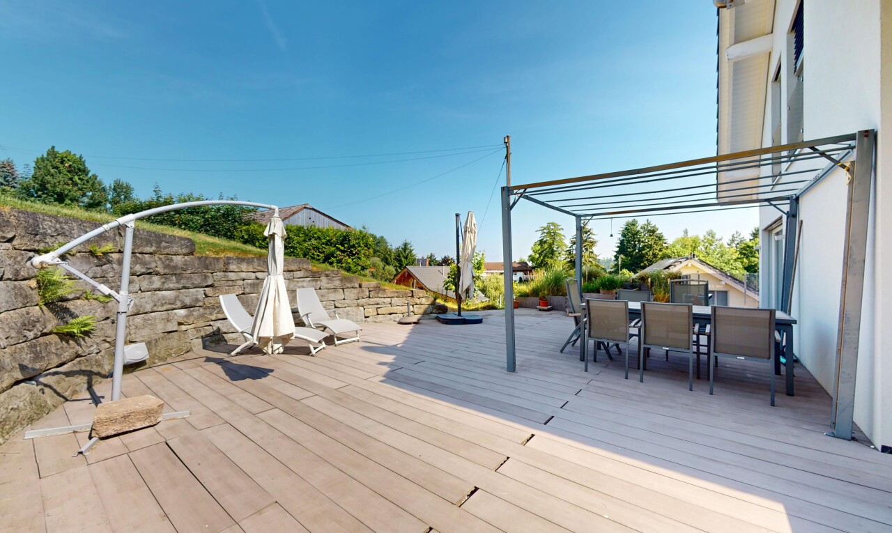 Modernes Einfamilienhaus mit Sauna, Garten und Weitsicht - 0