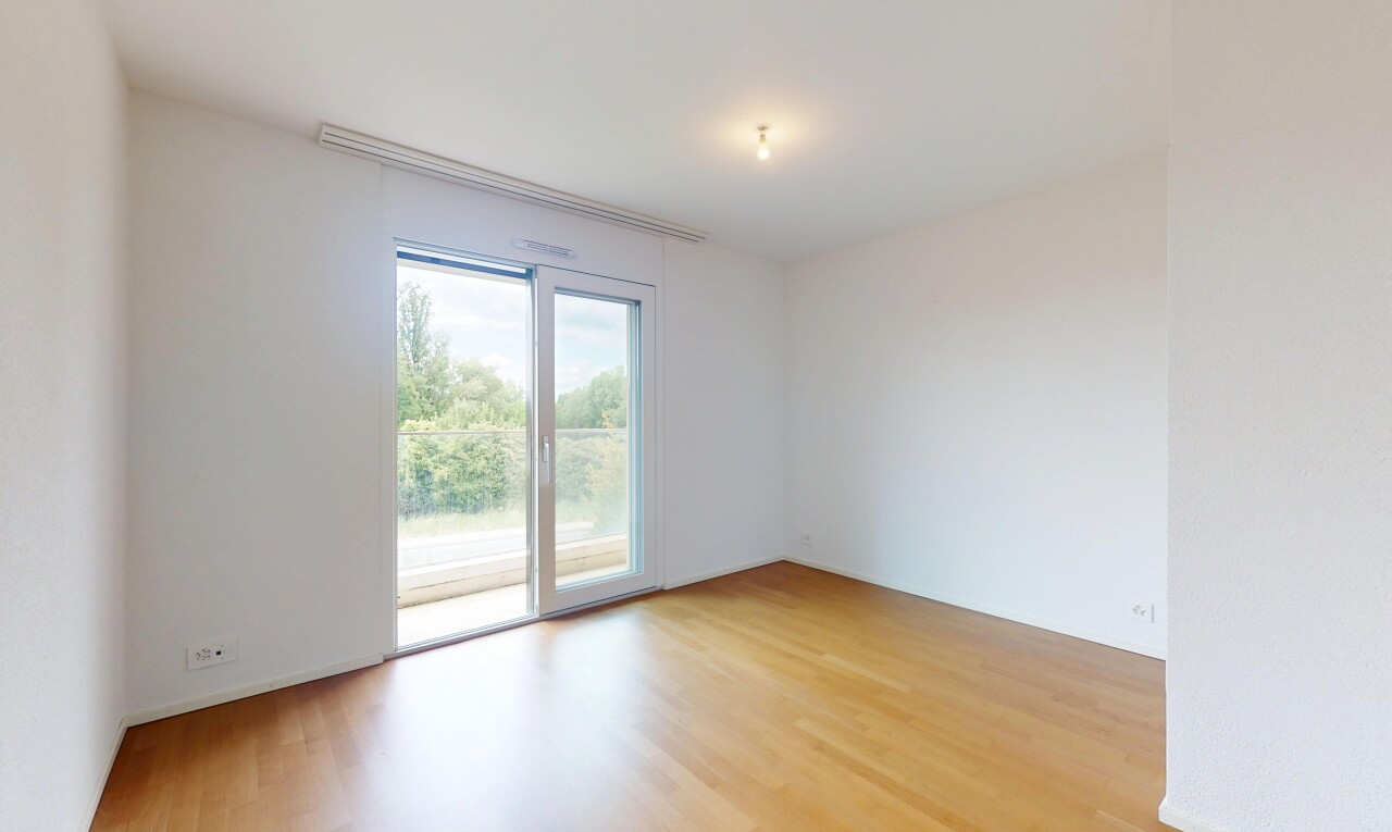 3.5-Zimmer-Wohnung mit großem Balkon und 2 Badezimmern in St-Sulpice - 8