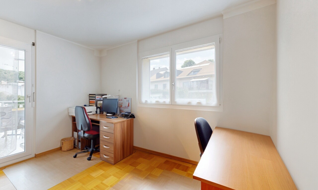 Helle und stilvolle Wohnung mit großem Balkon in Echallens - 8