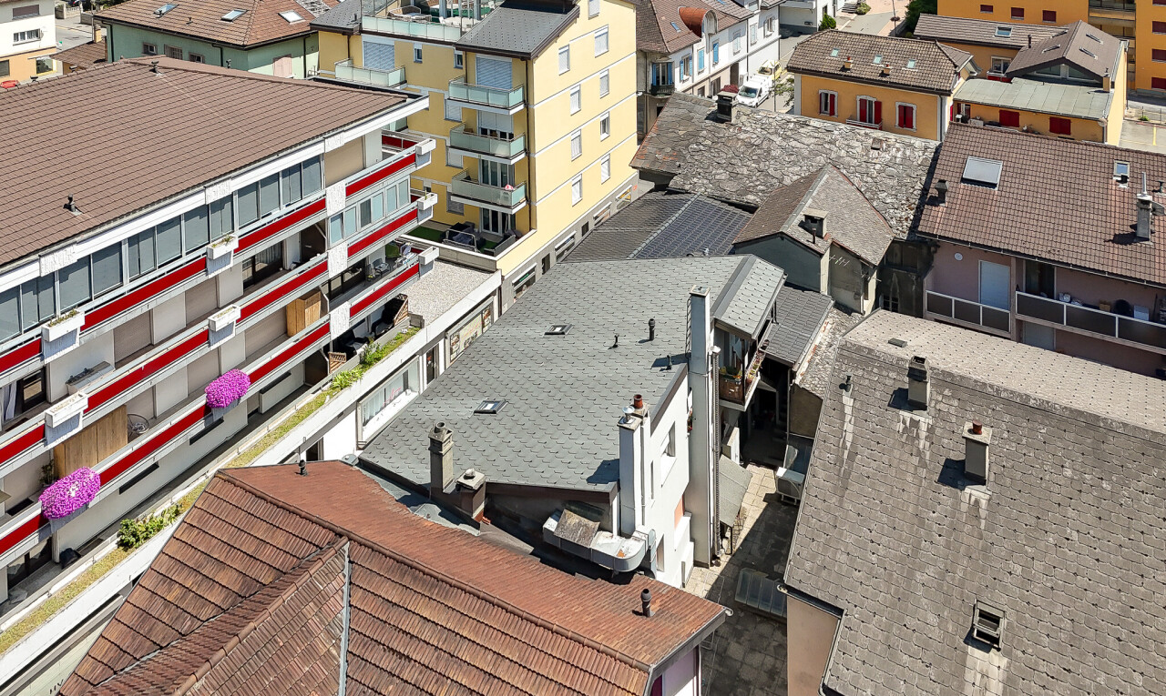 MEHRFAMILIENHAUS MIT 2 WOHNUNGEN IN SAXON – HELL, RENTABEL UND MODERN - 3