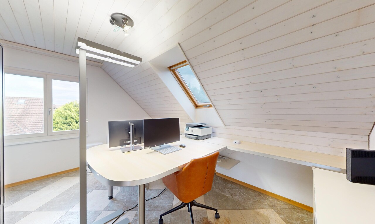Wohnoase mit Naturpool - 5.5 Zimmer Einfamilienhaus in Buttwil - 8
