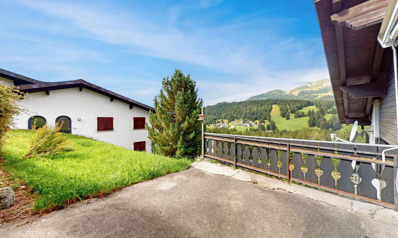 2.5-Zimmer-Wohnung mit Cheminée und Bergblick in Lenzerheide - 2