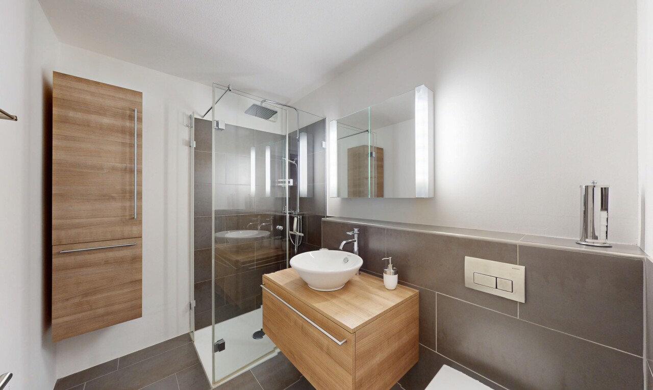 2.5-Zimmer-Wohnung mit Cheminée und Bergblick in Lenzerheide - 8